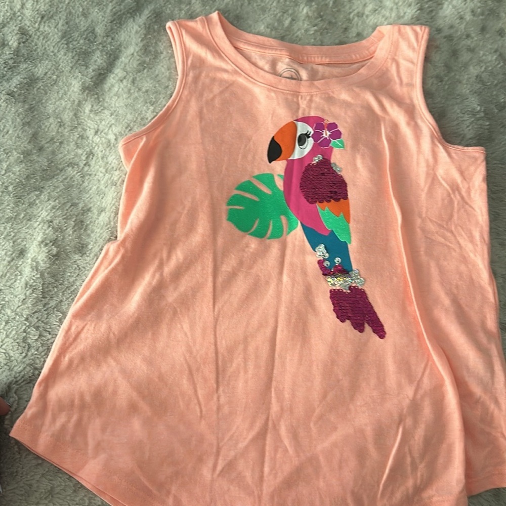 Bundle of five T-shirts both tank top and short sleeve - Picture 8 of 9